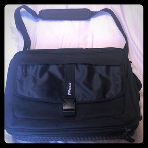 Targus laptop case